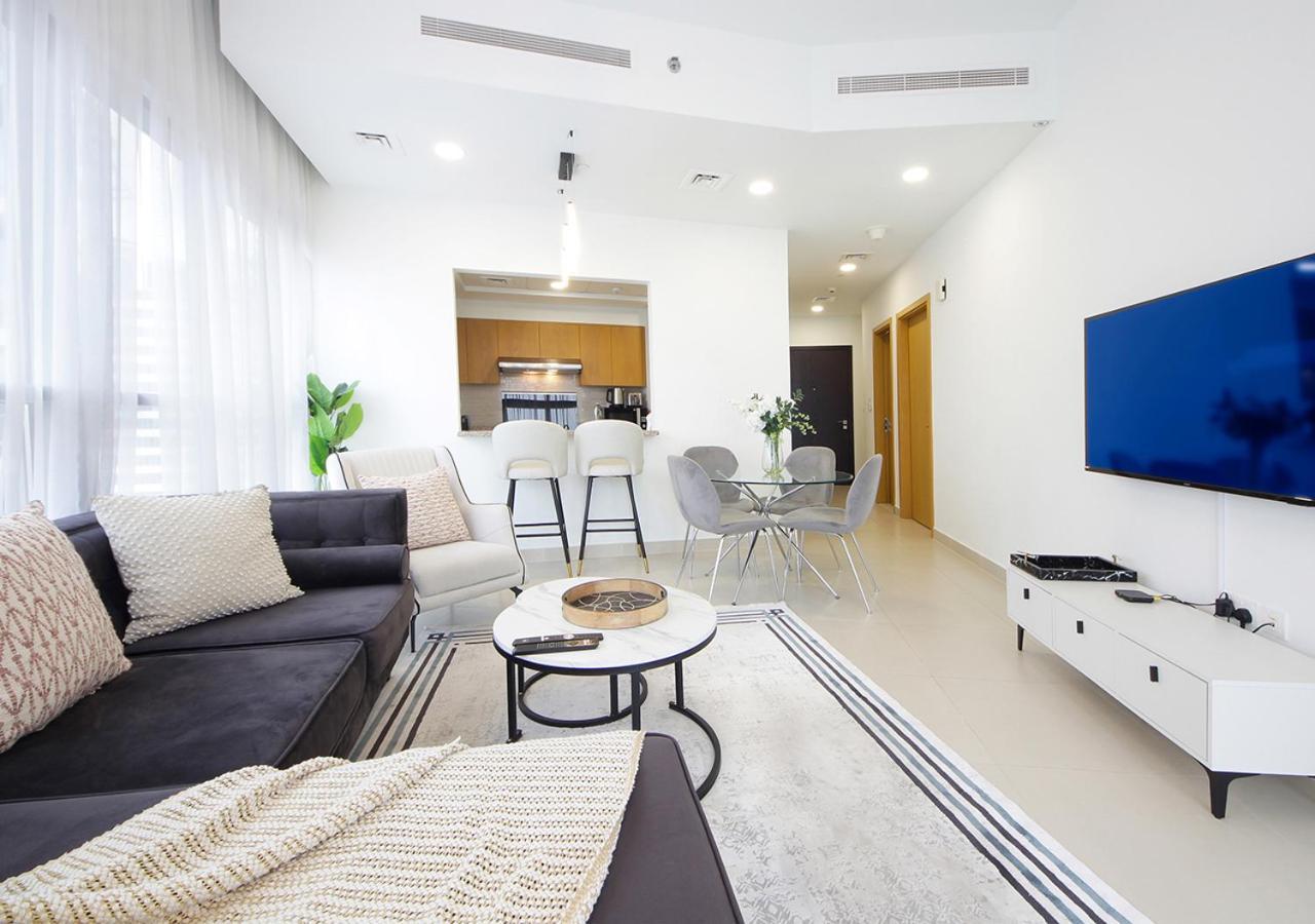 Stylish 2Br In Bellevue Pool, Gym & Burj Views Apartment Dubai Exterior photo