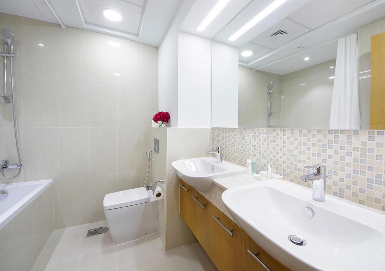 Stylish 2Br In Bellevue Pool, Gym & Burj Views Apartment Dubai Exterior photo