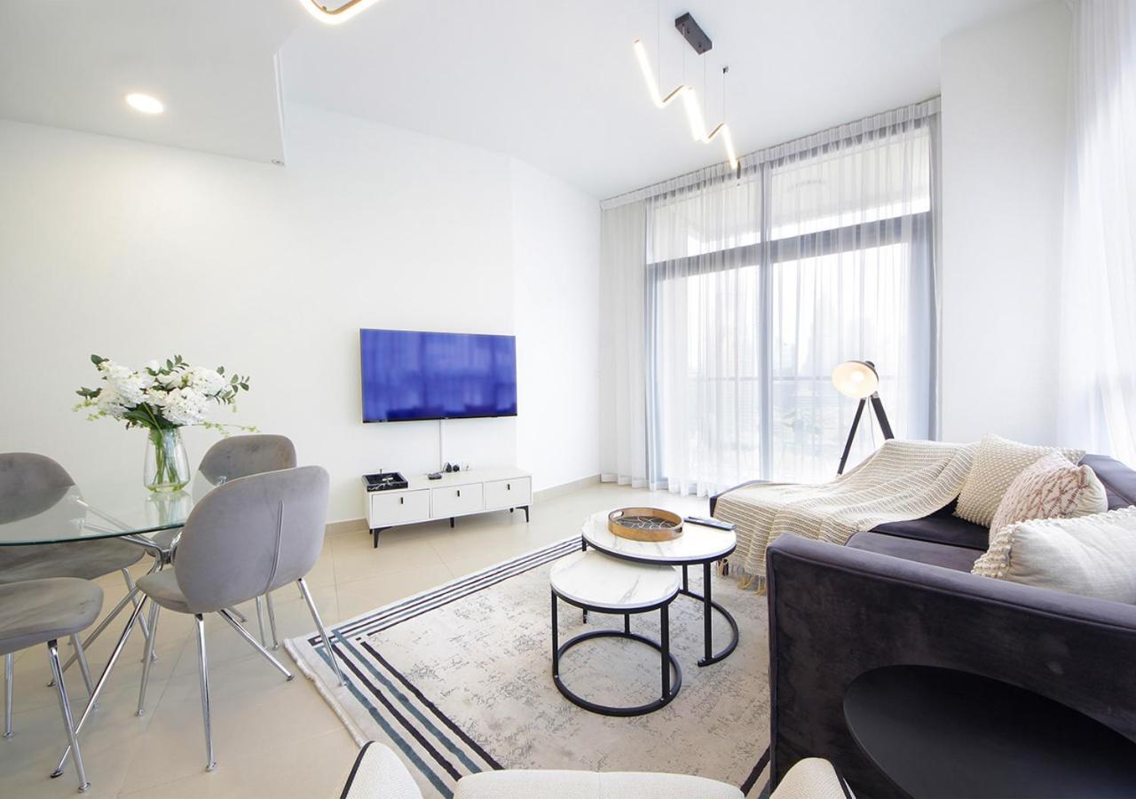 Stylish 2Br In Bellevue Pool, Gym & Burj Views Apartment Dubai Exterior photo
