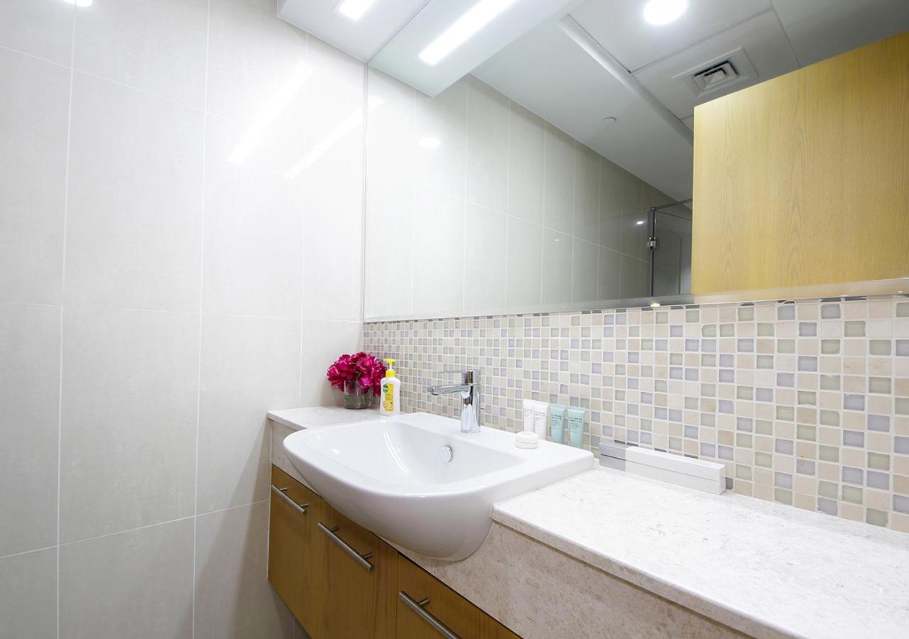 Stylish 2Br In Bellevue Pool, Gym & Burj Views Apartment Dubai Exterior photo